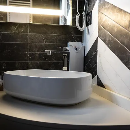 57 Reshotel Orio 4* אוריו אל סריו