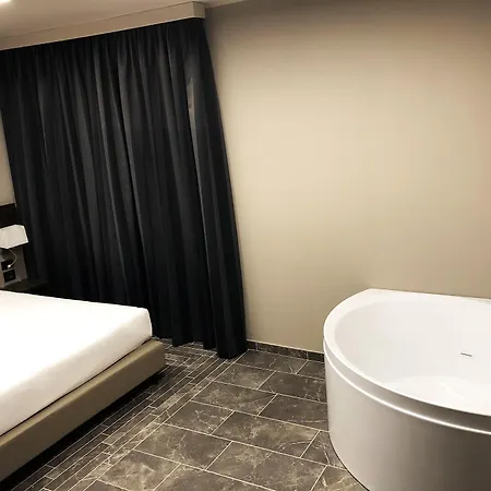 מלון 57 Reshotel Orio אוריו אל סריו