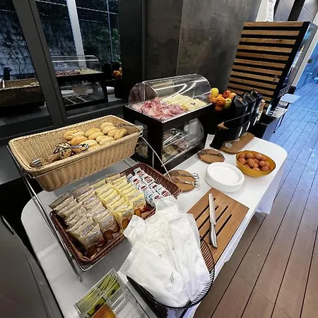 מלון 57 Reshotel Orio
